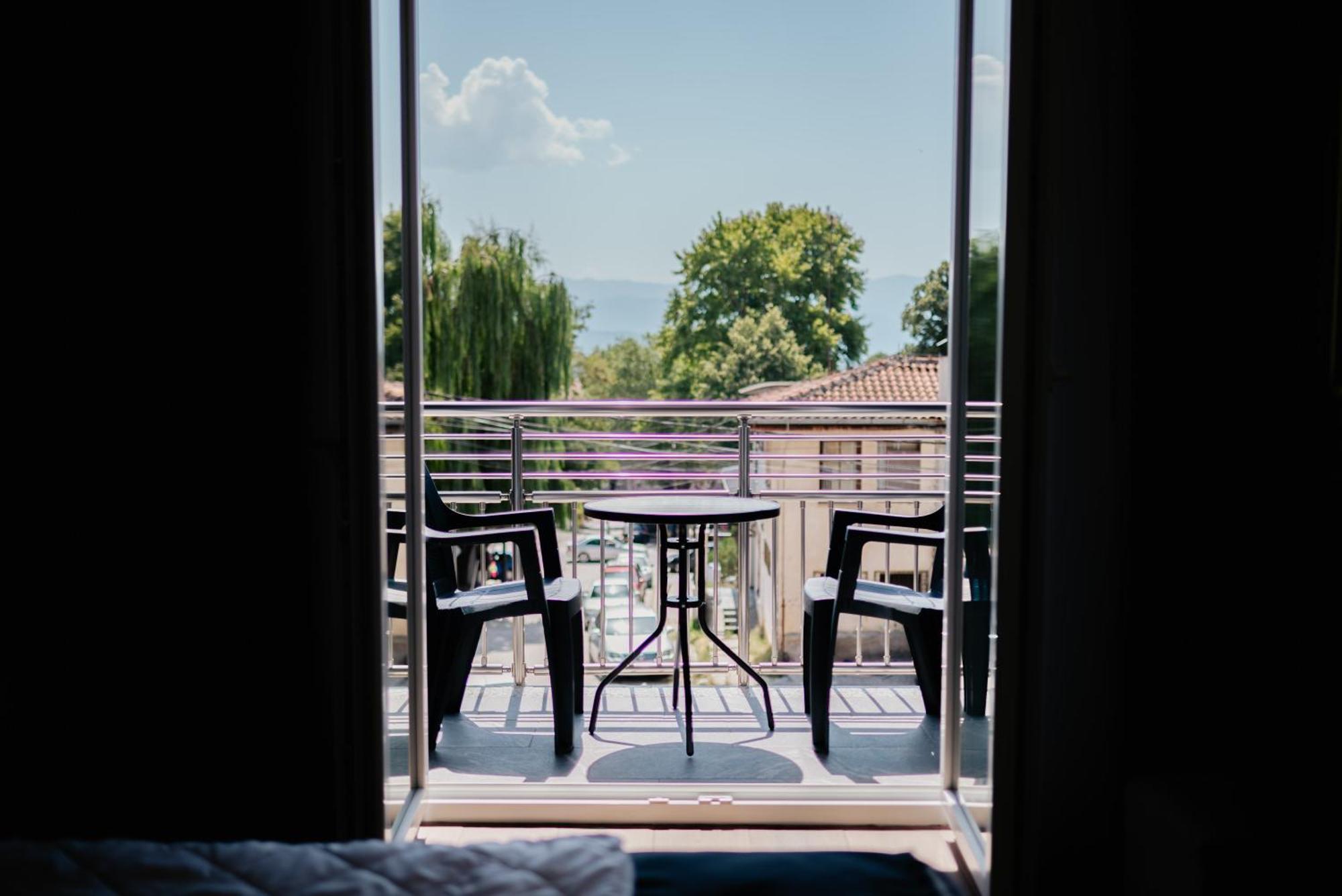 Froa Luxury Apartment Debar Eksteriør billede